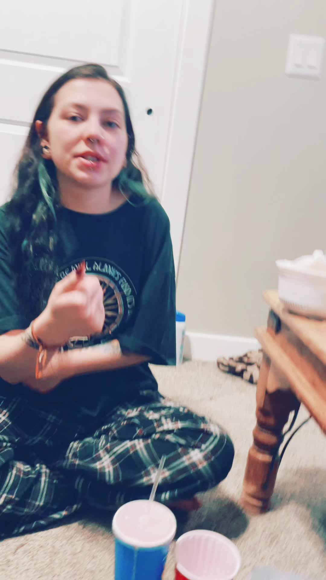 @xcvxcw4
