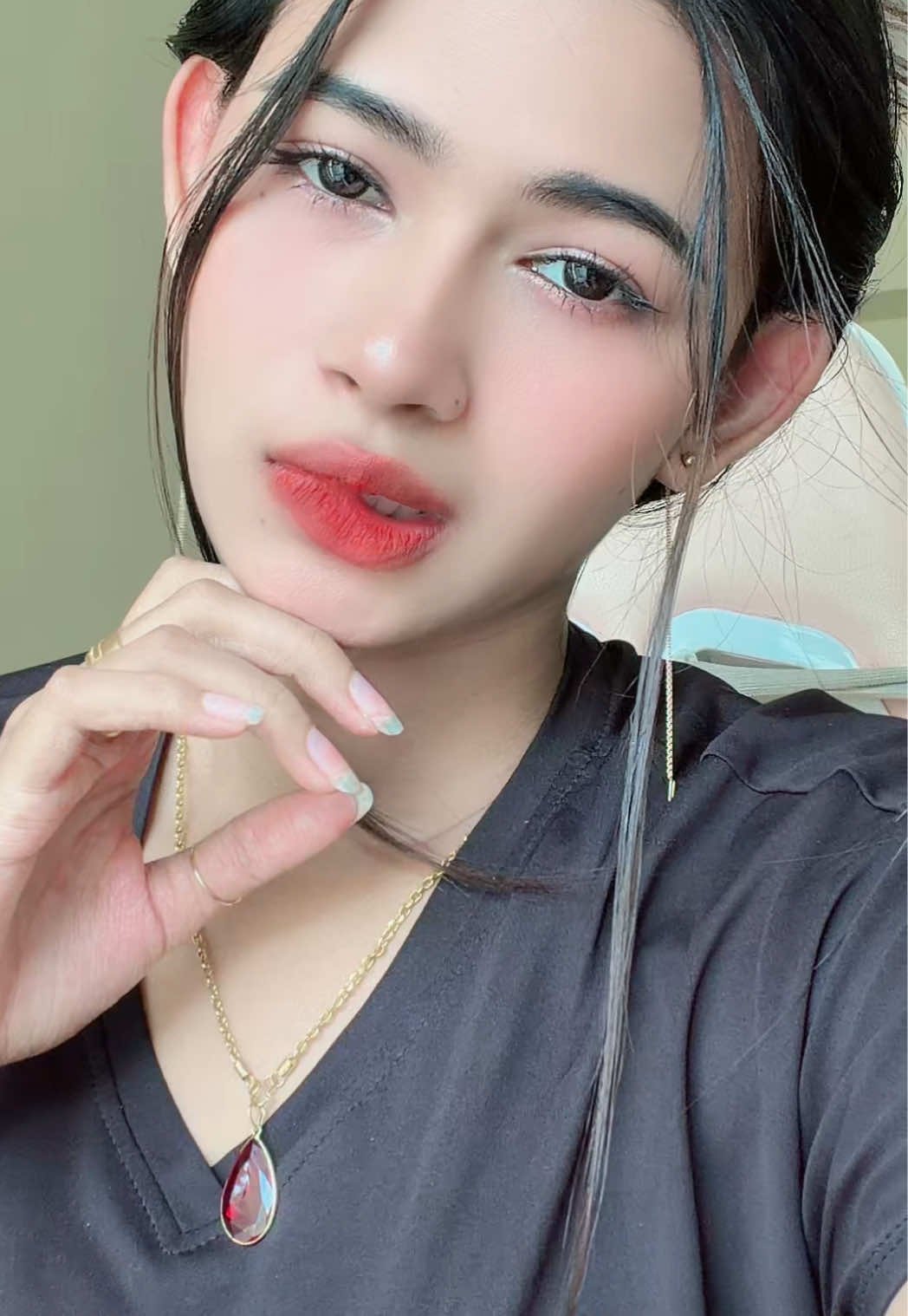 @Ayesein