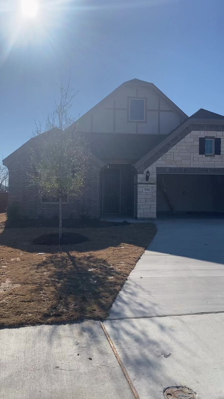 @Julie Downe | TX New Homes