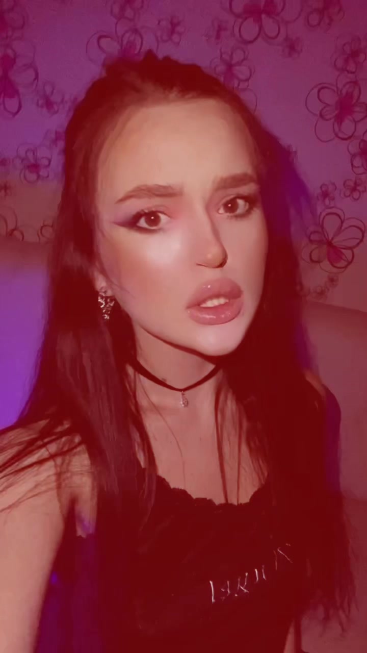 @Окси не детка 😇