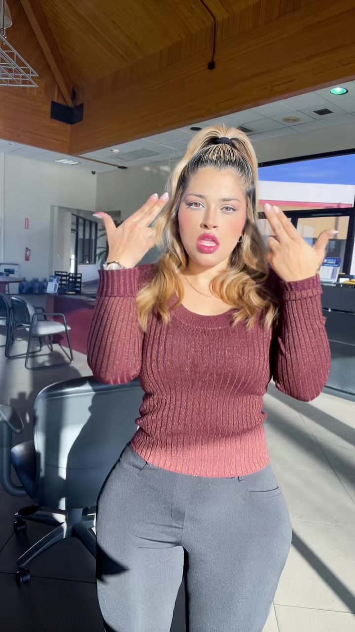 @Lizbeth Live