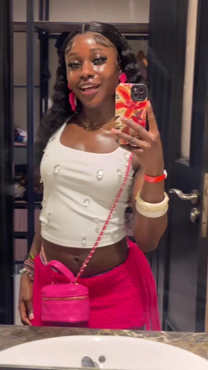 @Feliciaaaaa