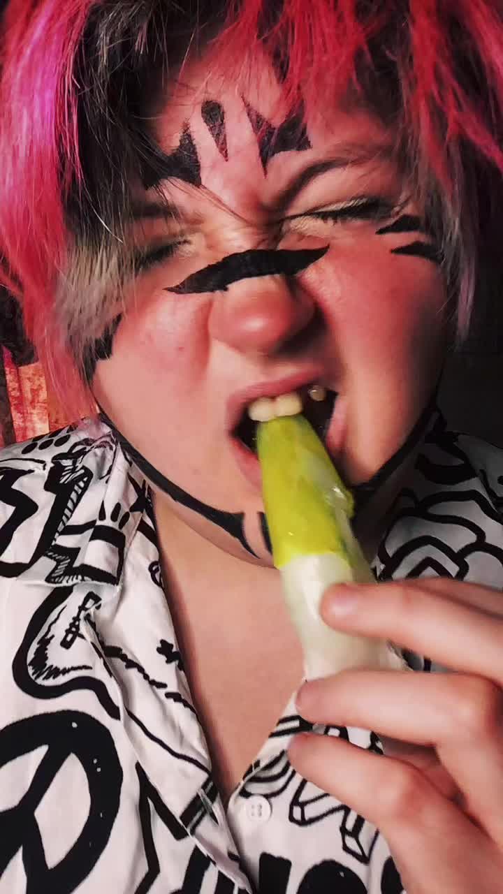 @CleseaFox