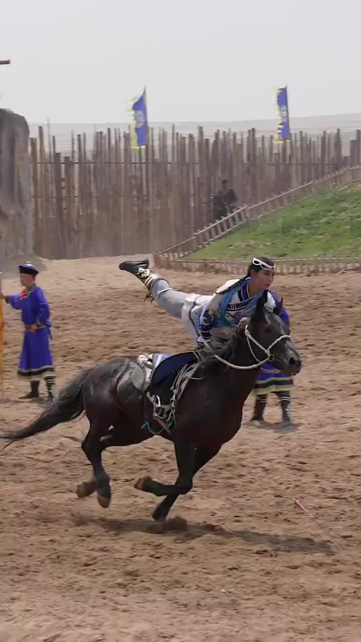 @funny dancer