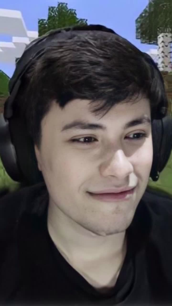 @<3