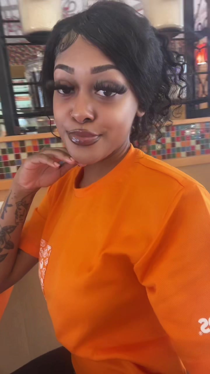 @shayla