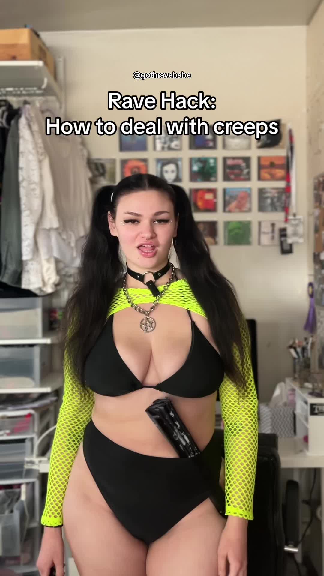 @Liv🖤⛓️🦇