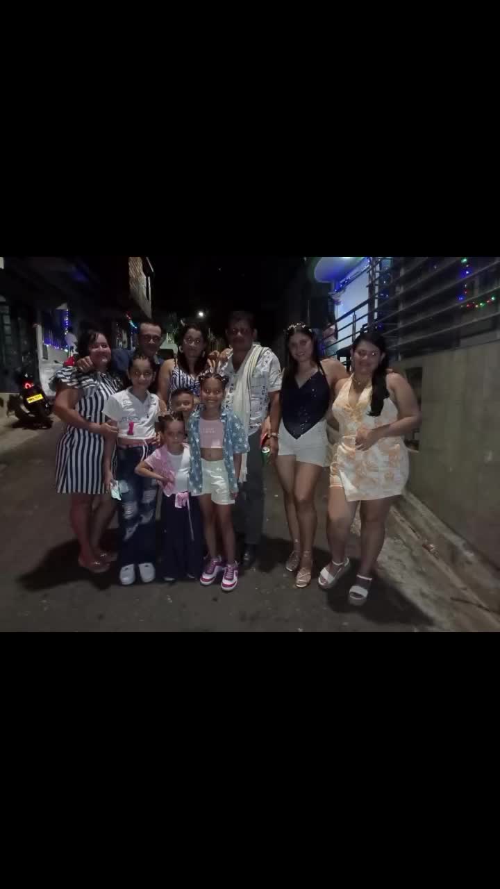 @Adela diaz