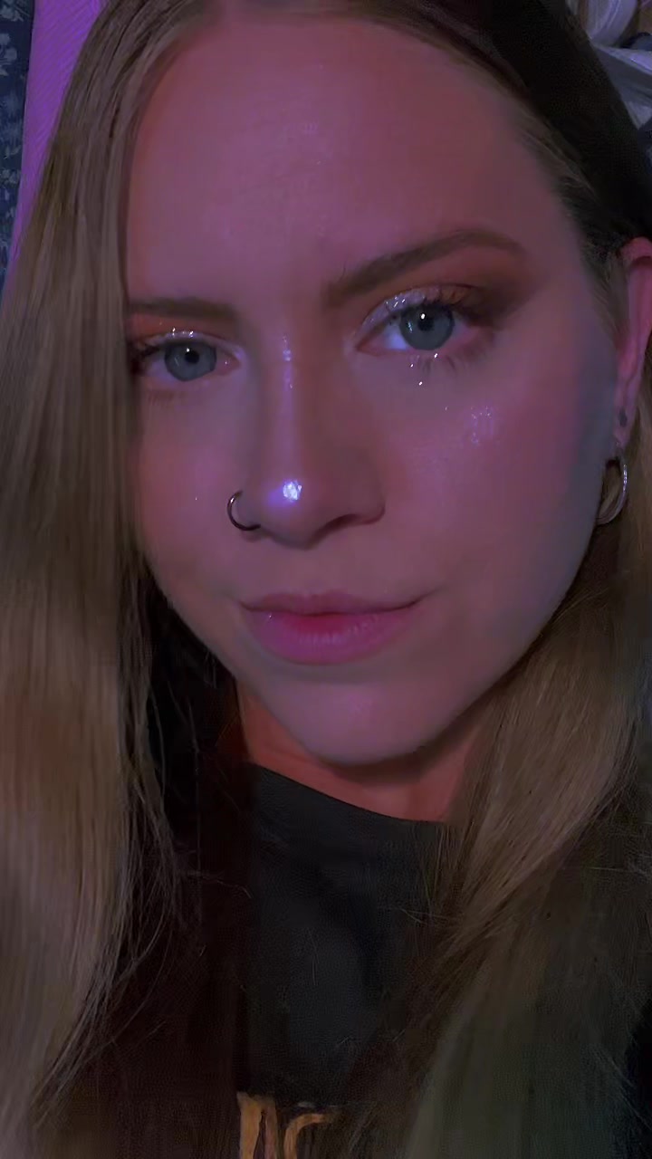 @✨𝓒𝓱𝓻𝓲𝓼𝓼𝔂✨