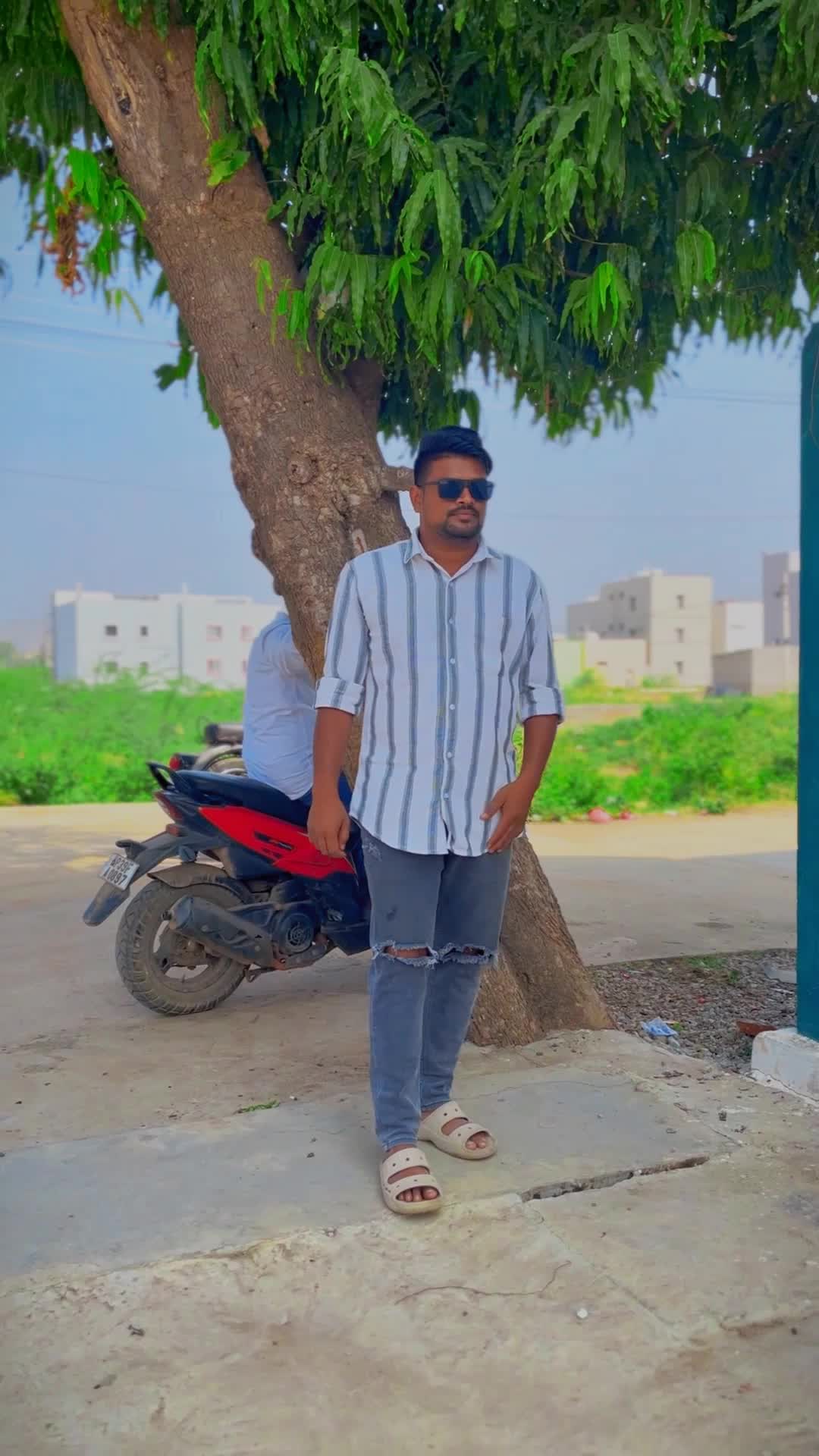 @lovely khadar