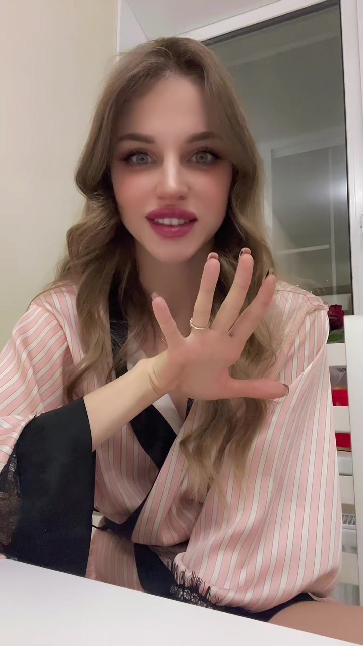 @Viktorri01