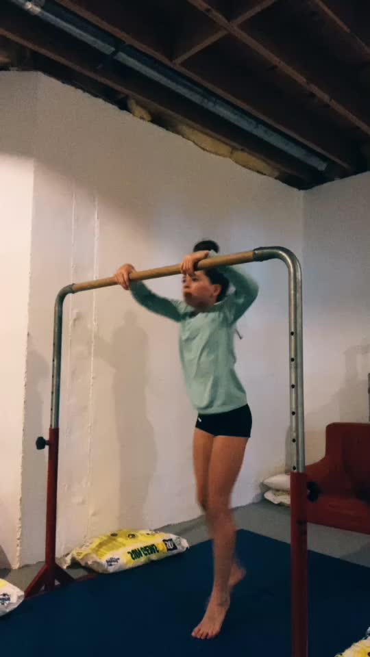 @Gymnast