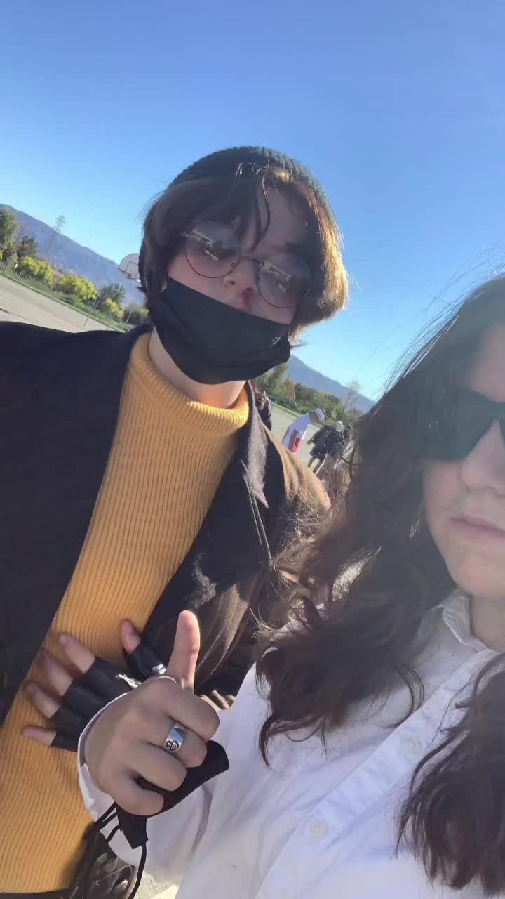 @hi