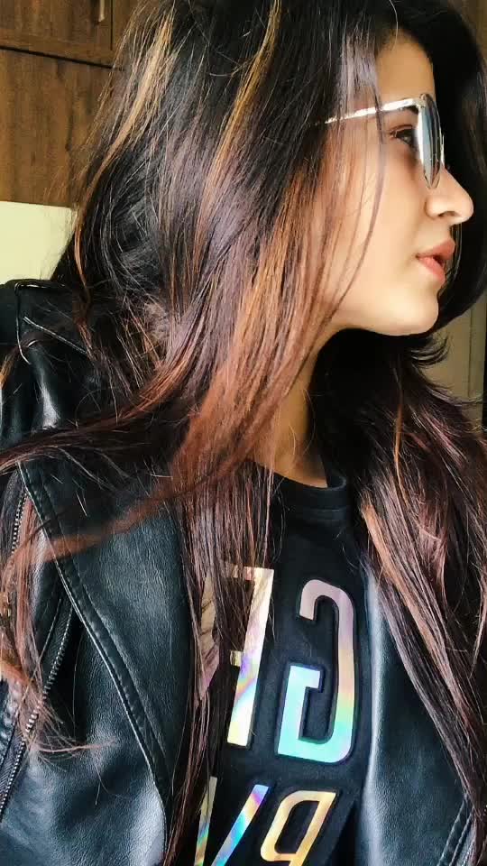 @Priya👑