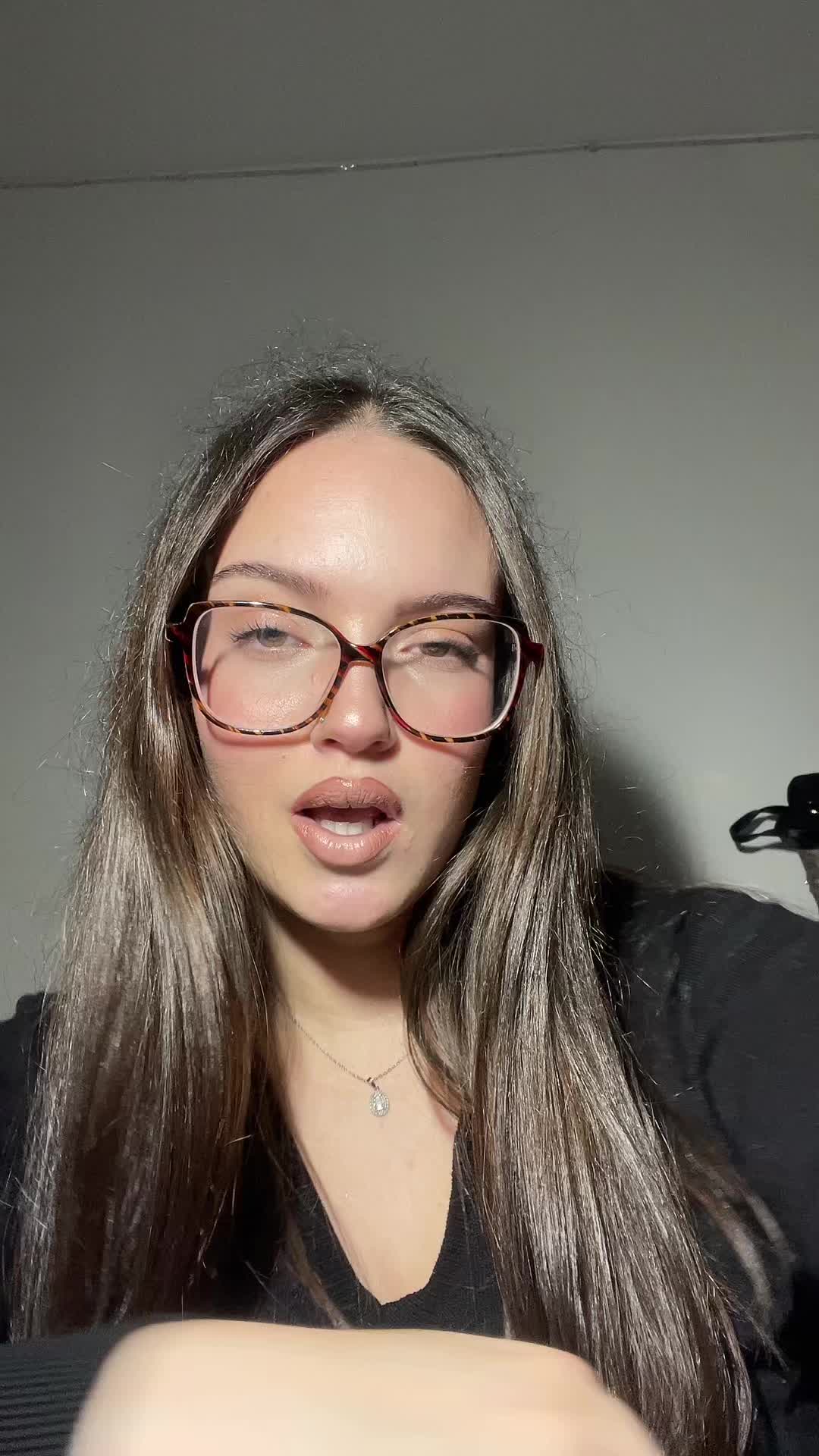 @aroamuca