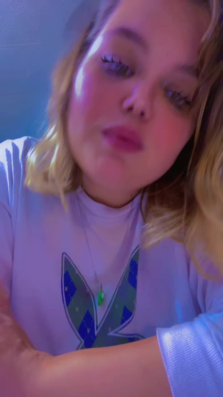 @JoJo🥰