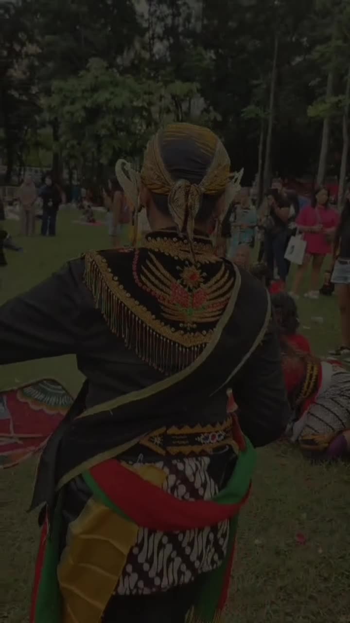 @bocah e pak Karno 💙🌹❤️