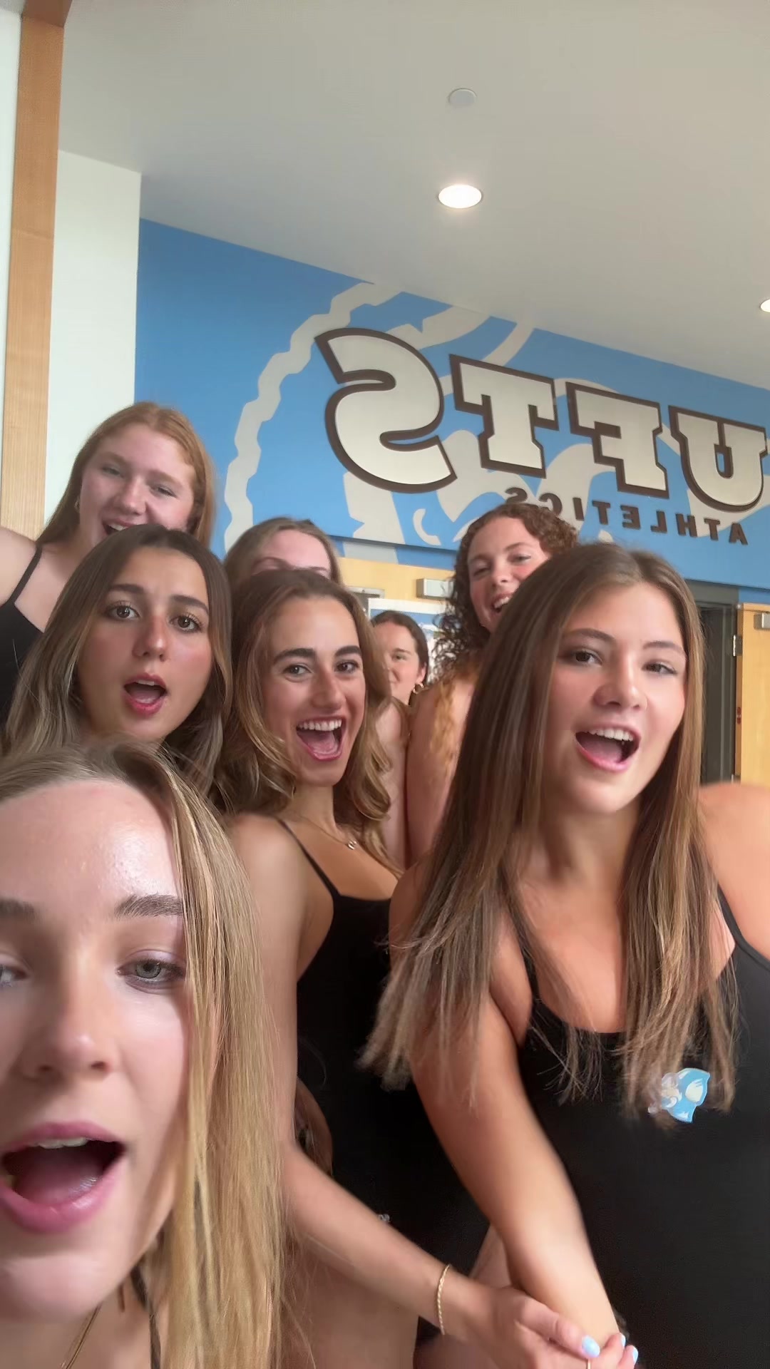 @Luci