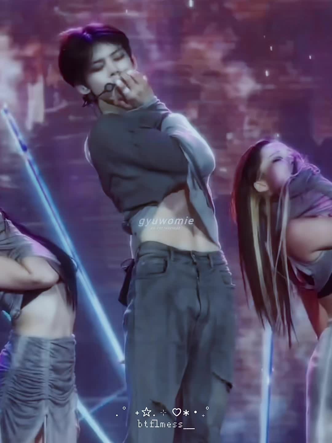 @. &deg;˖☆.⊹ ‧