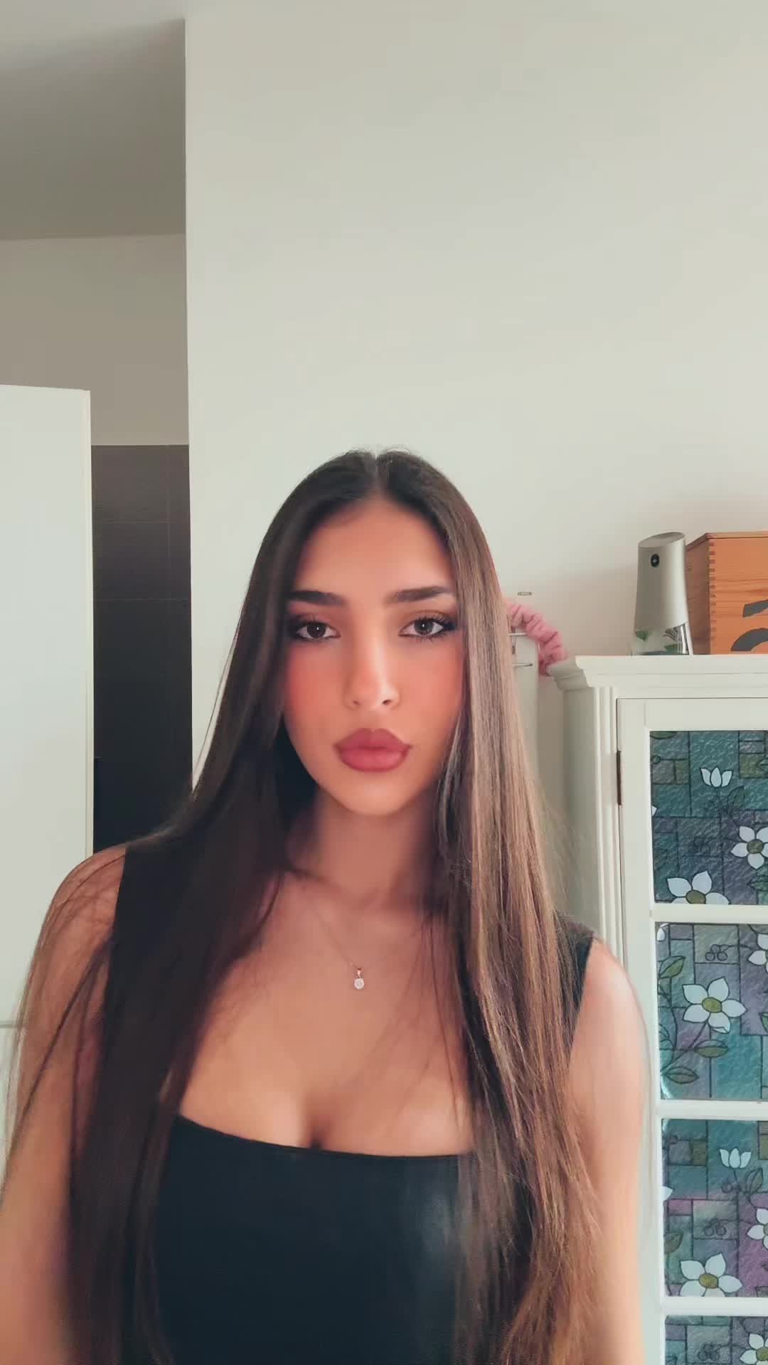 @Rebeccaleoo