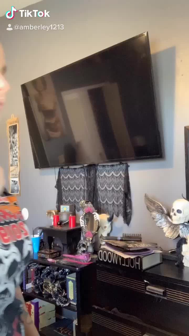 @Amberley1213
