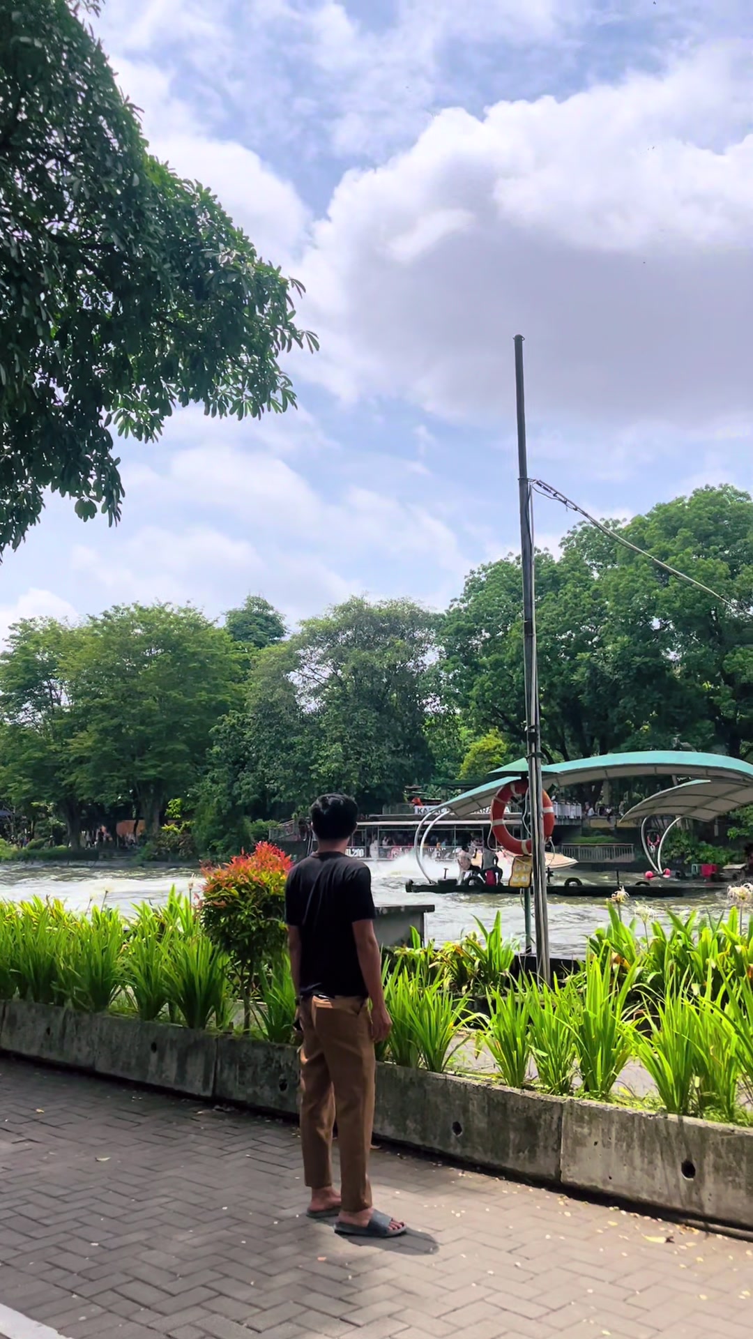 @Bayuhob