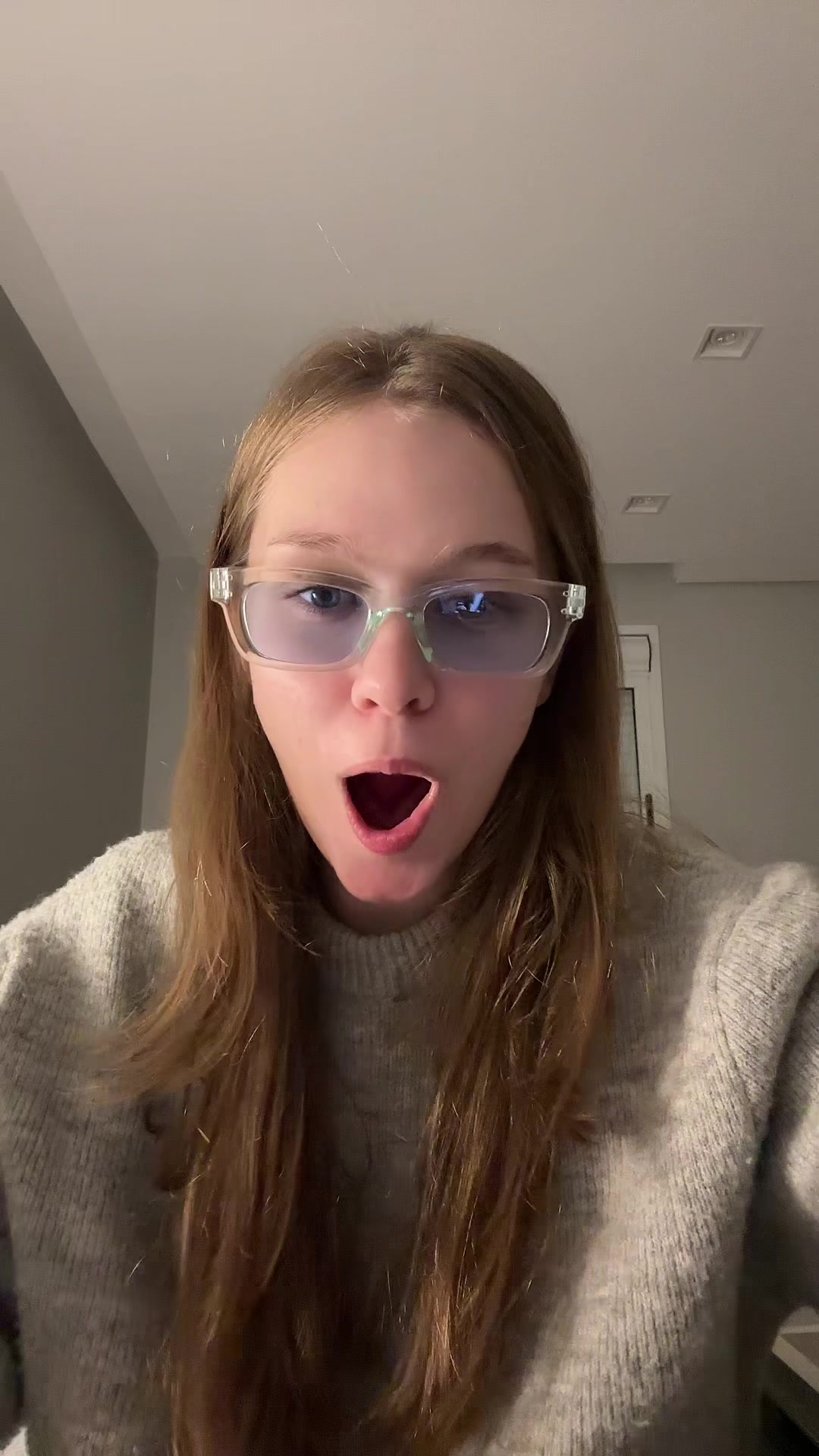 @isaforneckt
