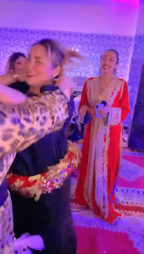 @ساحرة القلوب🤤🤤