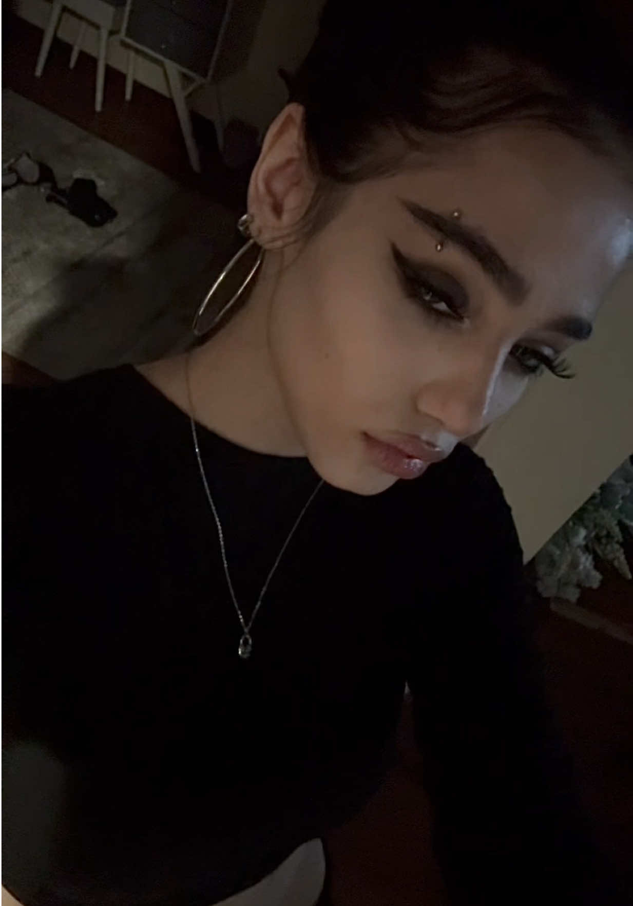 @-K