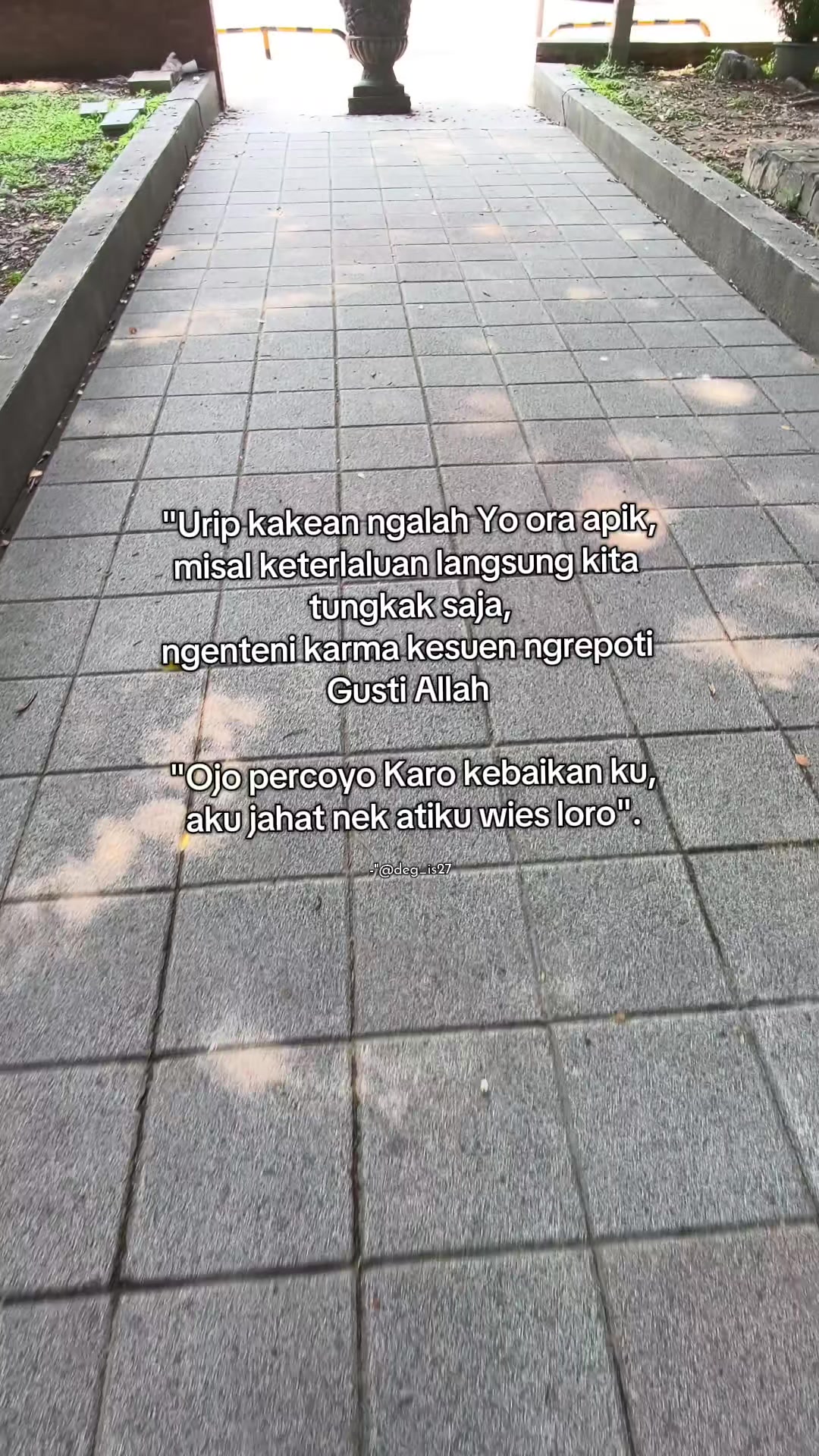 @Dₑg_ᵢ𝘴🕊️