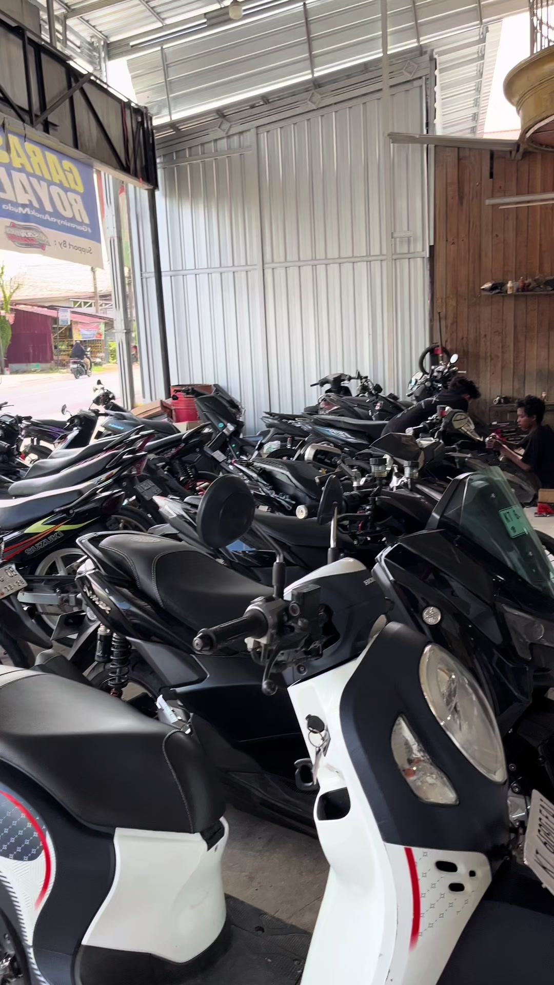 @Garasi Ofaroyalmotor