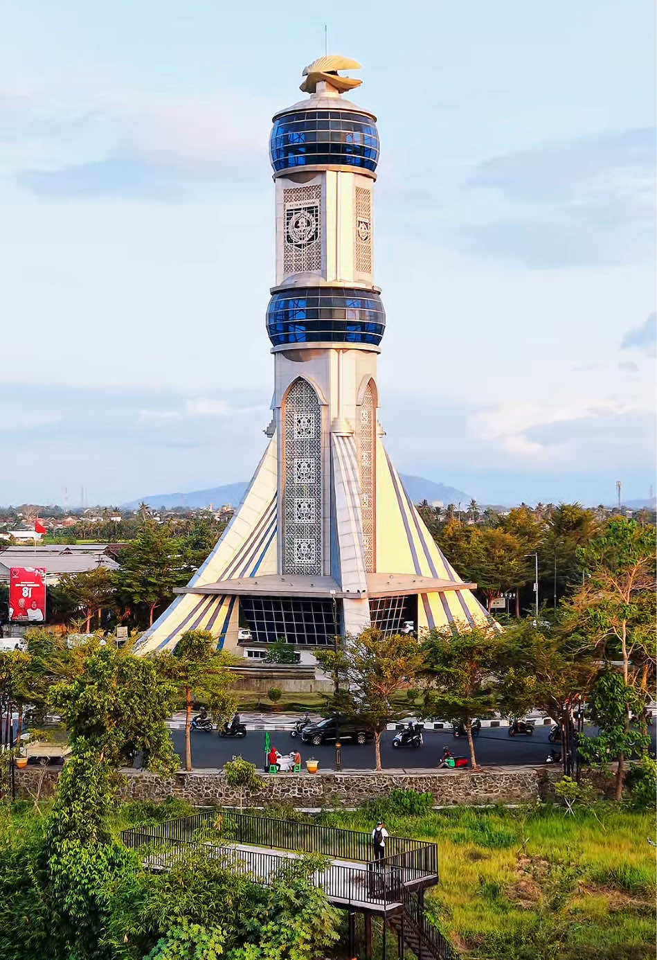 @Lombok Traveler