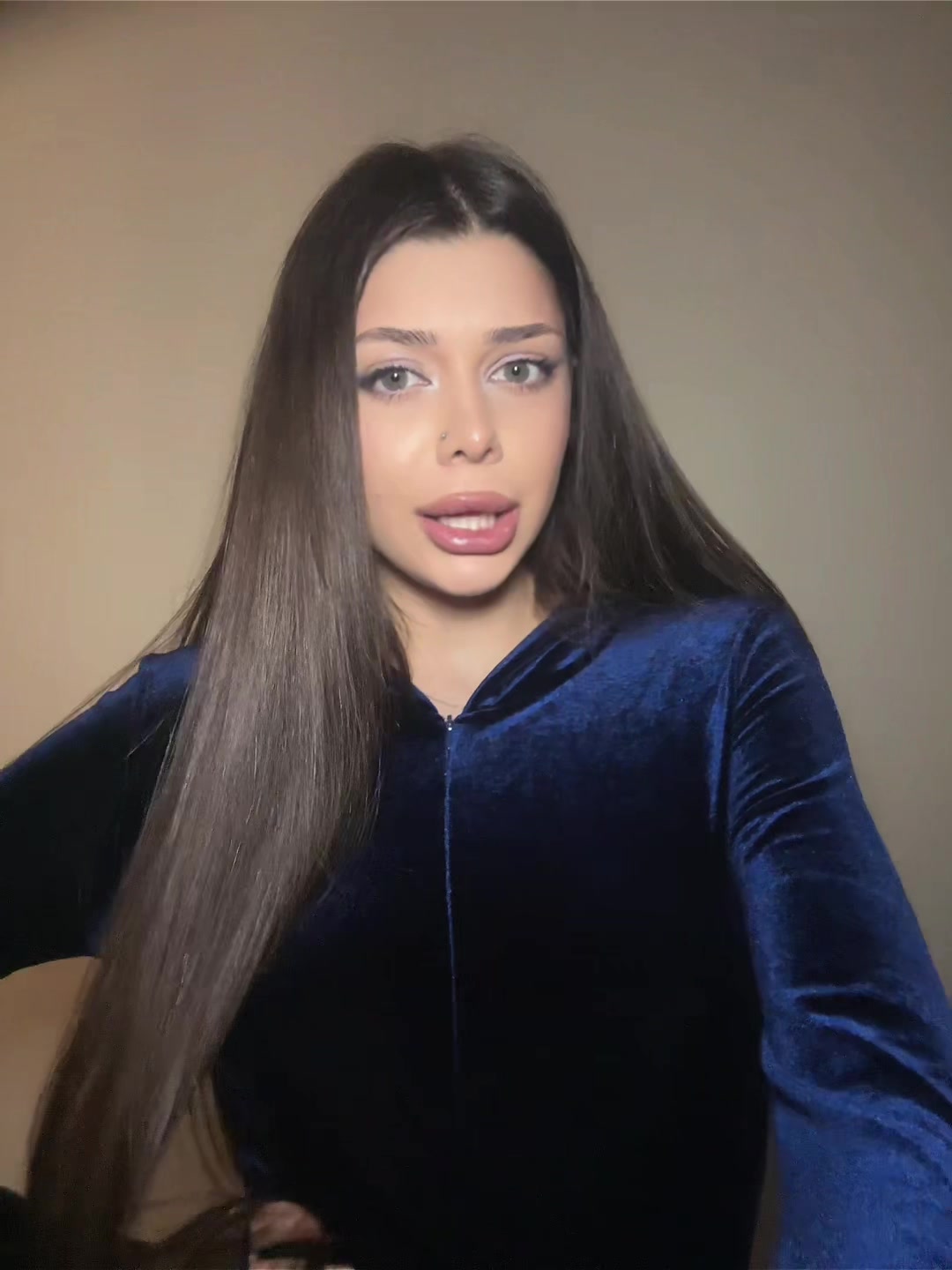 @Ίνα