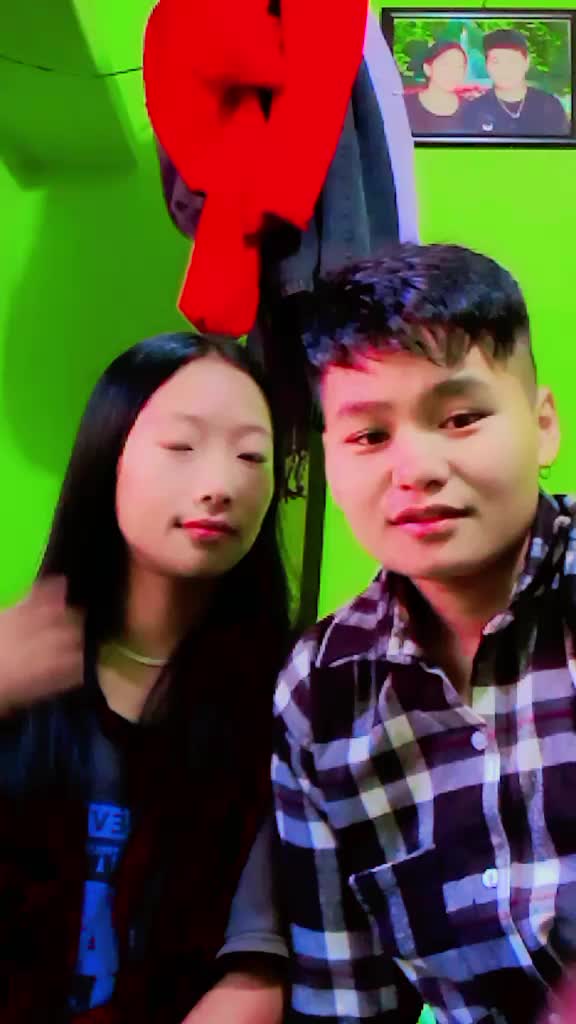 @B♥️ R couple ❣️