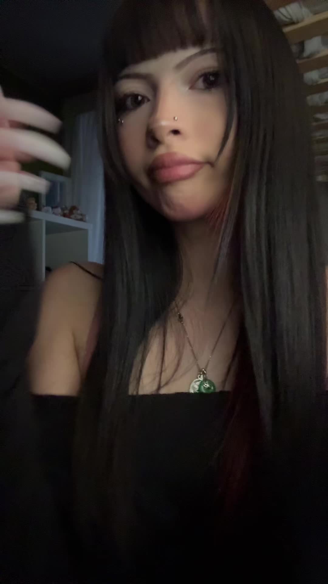 @𝑅𝑜𝑚𝑎𝑛𝑒 🇻🇳