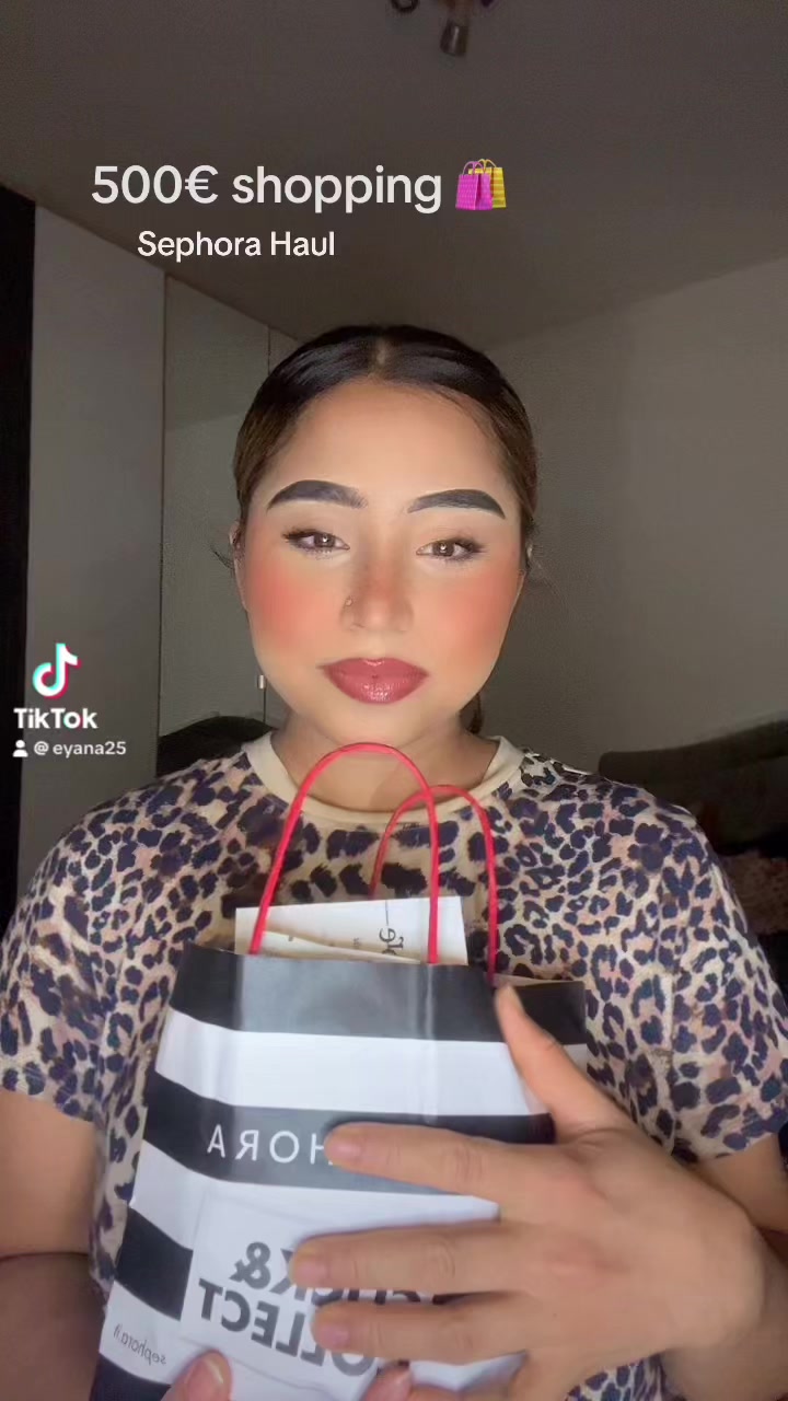 @Eyana Khan