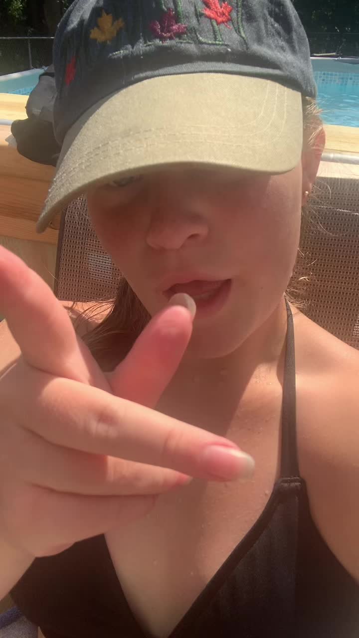 @musicalycrownmeup