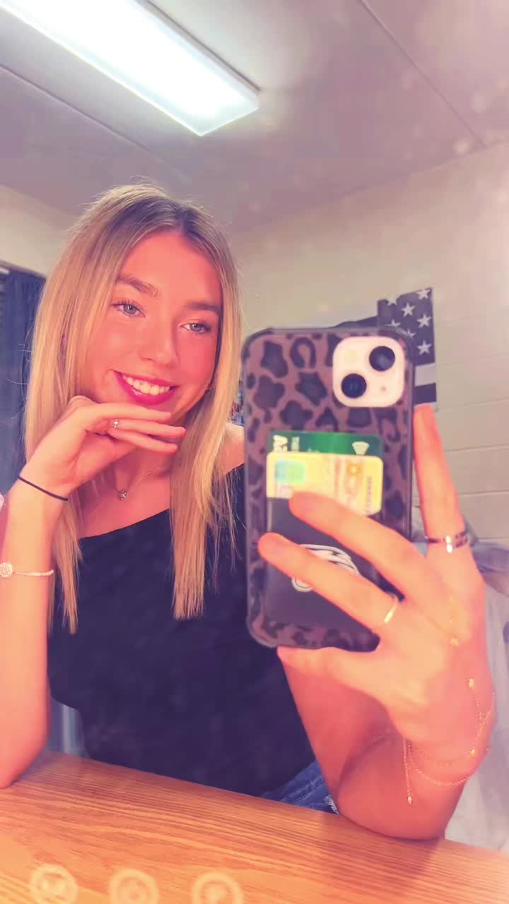 @ayla💐🤠🤍