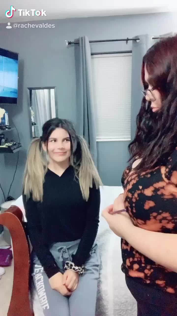 @RacheValdes