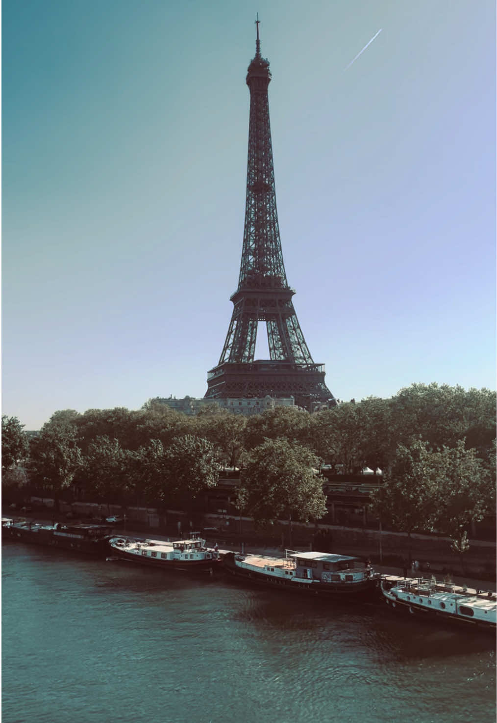 @𝓹𝓪𝓾𝓵𝓲𝓷𝓮 ☆