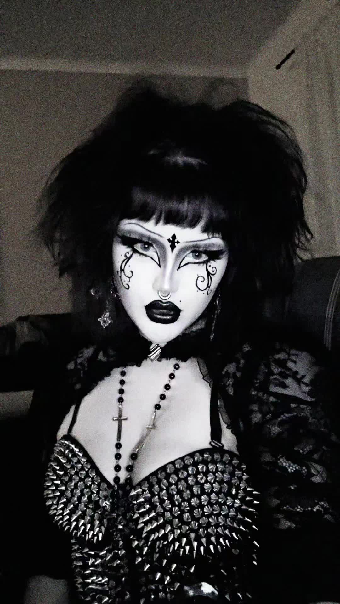 @♱𝔍𝔲𝔩𝔦𝔞♱