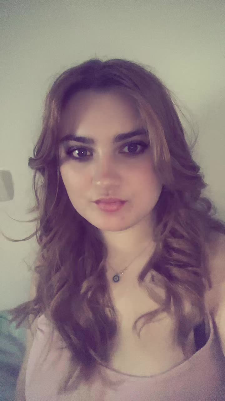 @Ariana_222