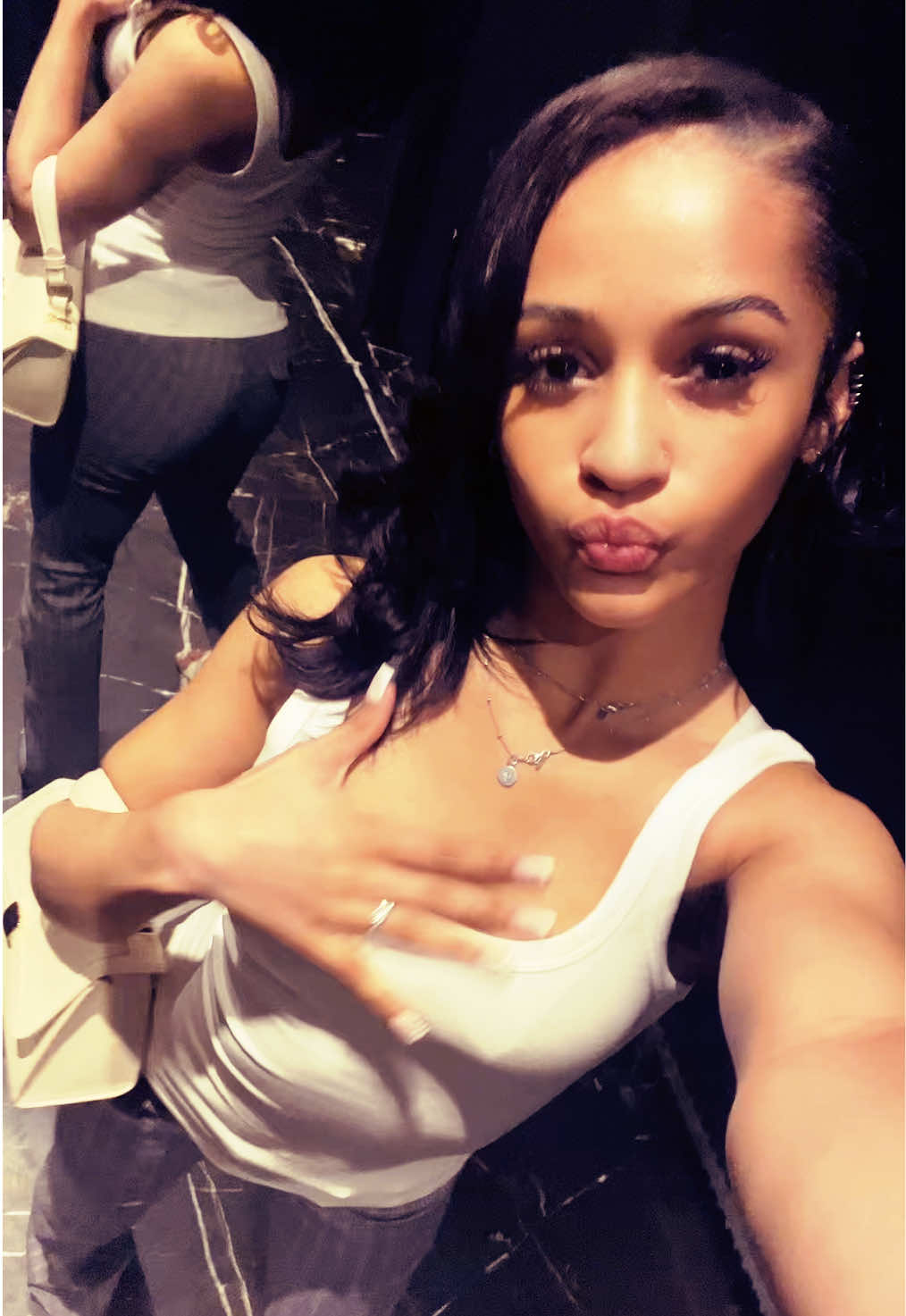 @Seyni-Angélica Lopes