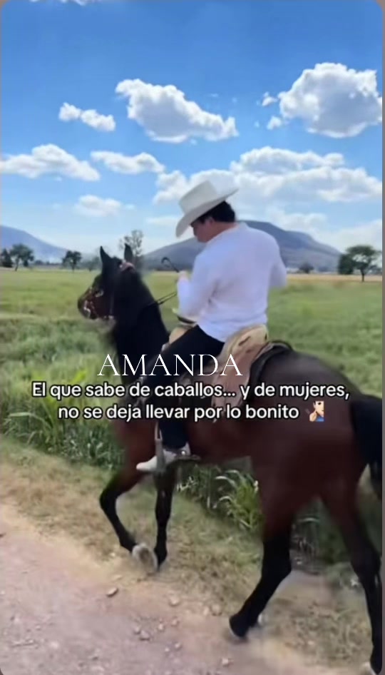 @AmandaAmanda75