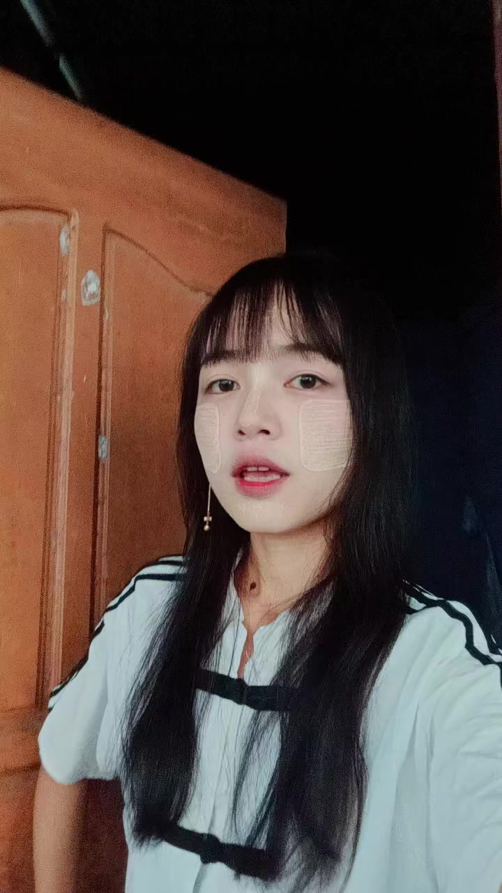 @MayZin10200300