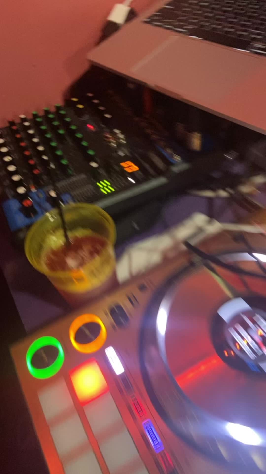 @Dj Tapin
