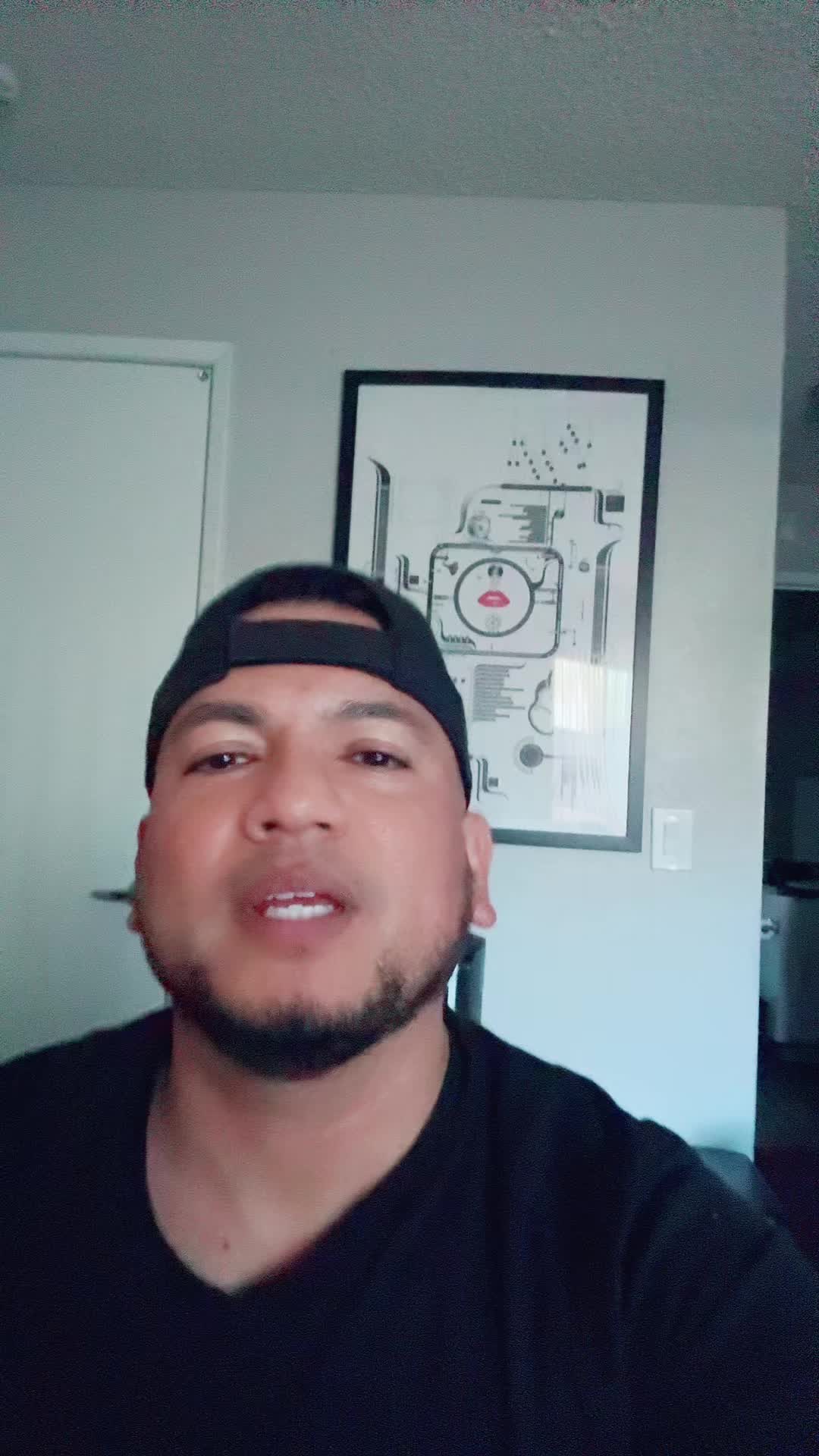 @Luis