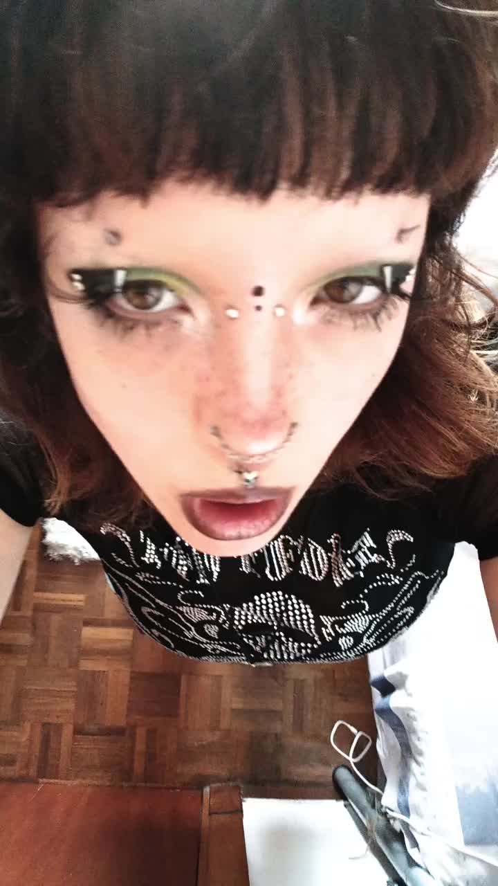 @ash :3