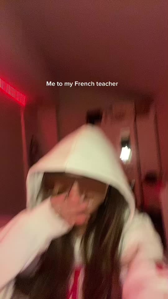 @HaiHai