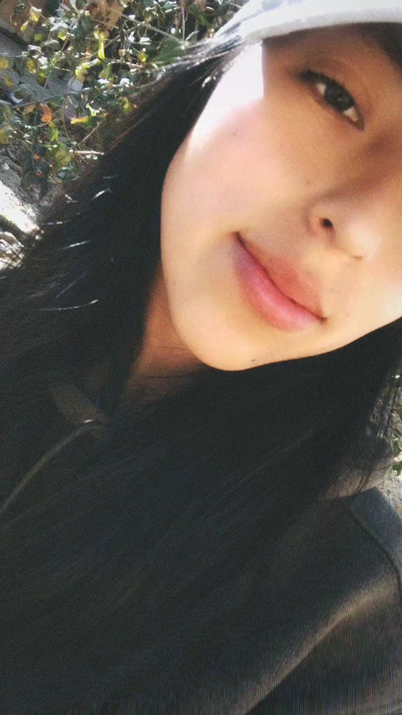 @Cinthia ZebF🍀